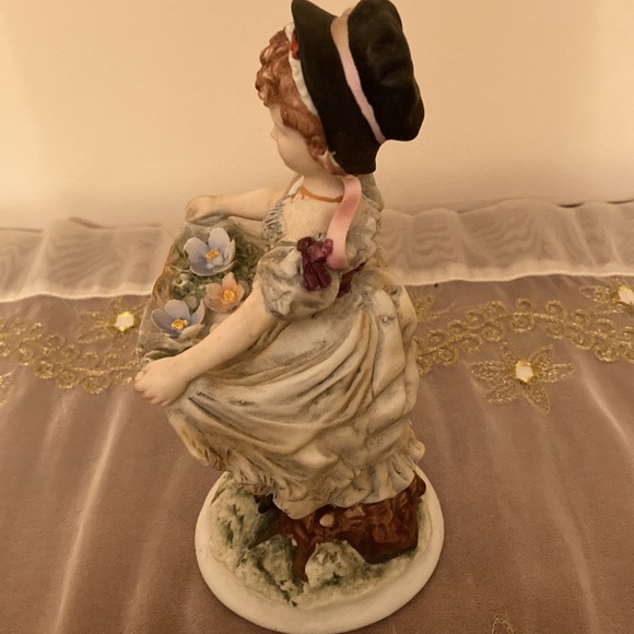 Lefton China Vintage Hand Painted Bisque Porcelain Young Lady Figurine - Picture 8 of 9